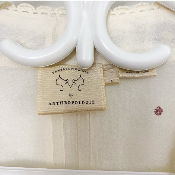 Anthropologie Embroidered Peasant Top - Like New - Picture 3 of 5
